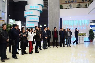 党委副书记彭虎军一行深入商南神州科技创业孵化基地调研