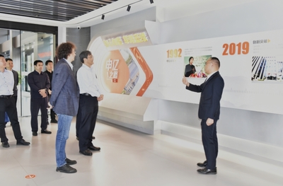 加强孵化基地建设,打造大学生创业生态