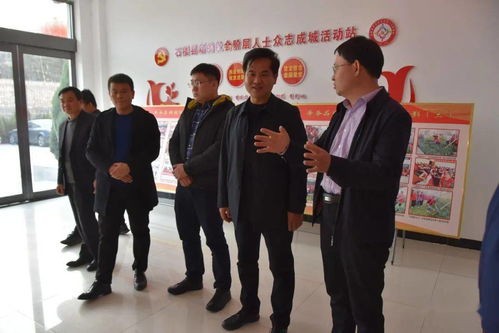 省人社厅纪检书记王军在我县评估石楼县 田尖互联网 农业 创业孵化基地创建工作